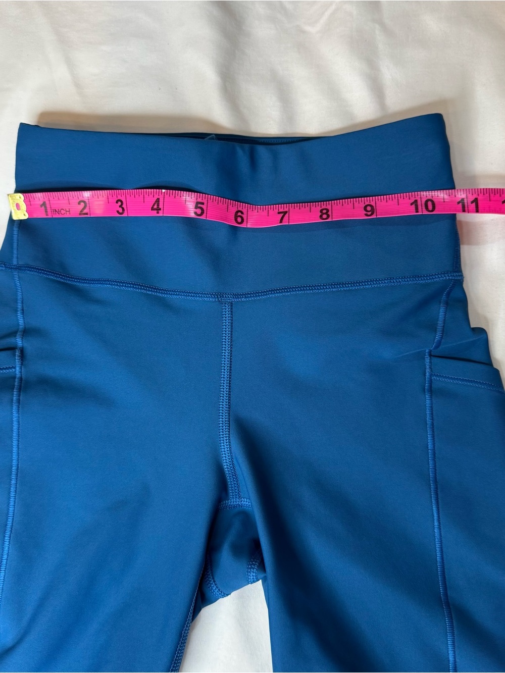 Blue Athleta Interval Stash 7" Short - Picture 4 of 10